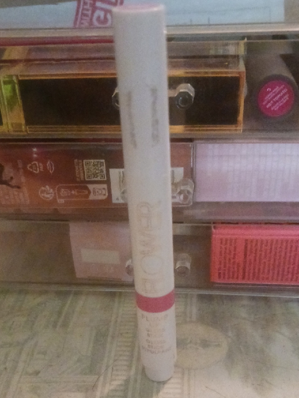 FLOWER  By Drew Barrymore Plump Up Gloss Stick